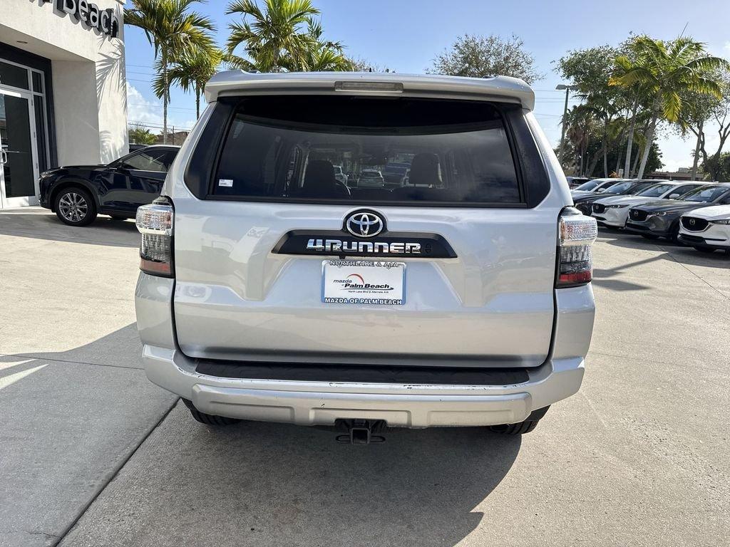 Toyota 4Runner Trd Off-Road Premium 4Wd 4D Sport Utility - Thumbnail 4