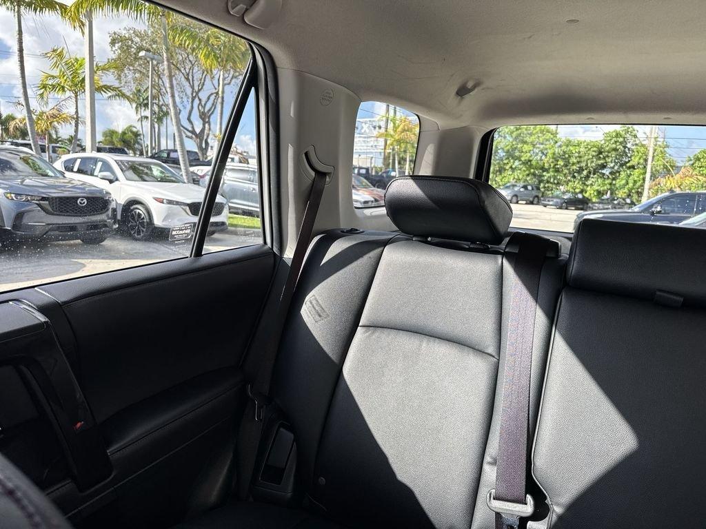 Toyota 4Runner Trd Off-Road Premium 4Wd 4D Sport Utility - Thumbnail 19