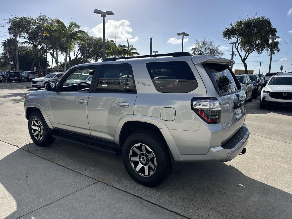 Toyota 4Runner Trd Off-Road Premium 4Wd 4D Sport Utility - Thumbnail 14