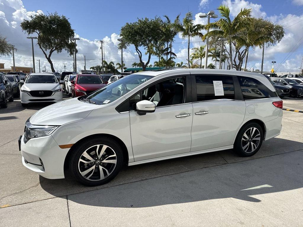 Honda Odyssey Touring Fwd 4D Passenger Van - Thumbnail 12