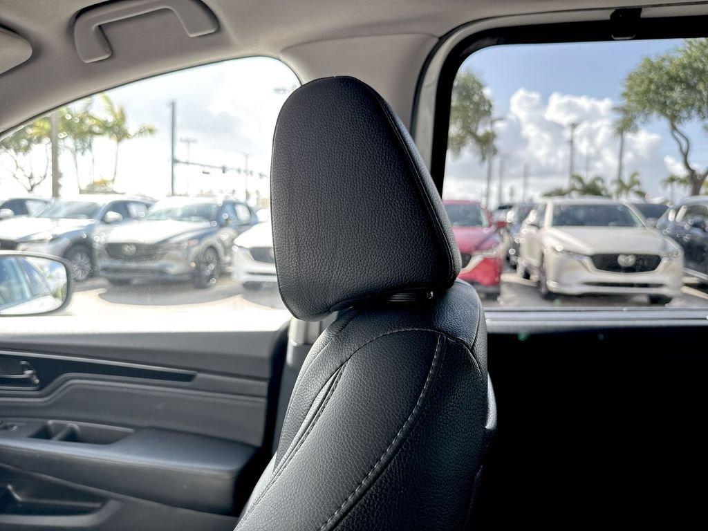 Honda Odyssey Touring Fwd 4D Passenger Van - Thumbnail 18