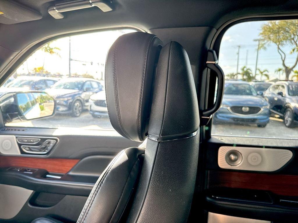 Lincoln Navigator L L Reserve 4Wd 4D Sport Utility - Thumbnail 18