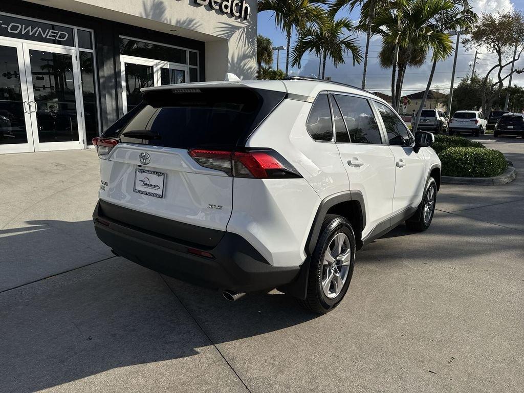 Toyota Rav4 Xle Fwd 4D Sport Utility - Thumbnail 5