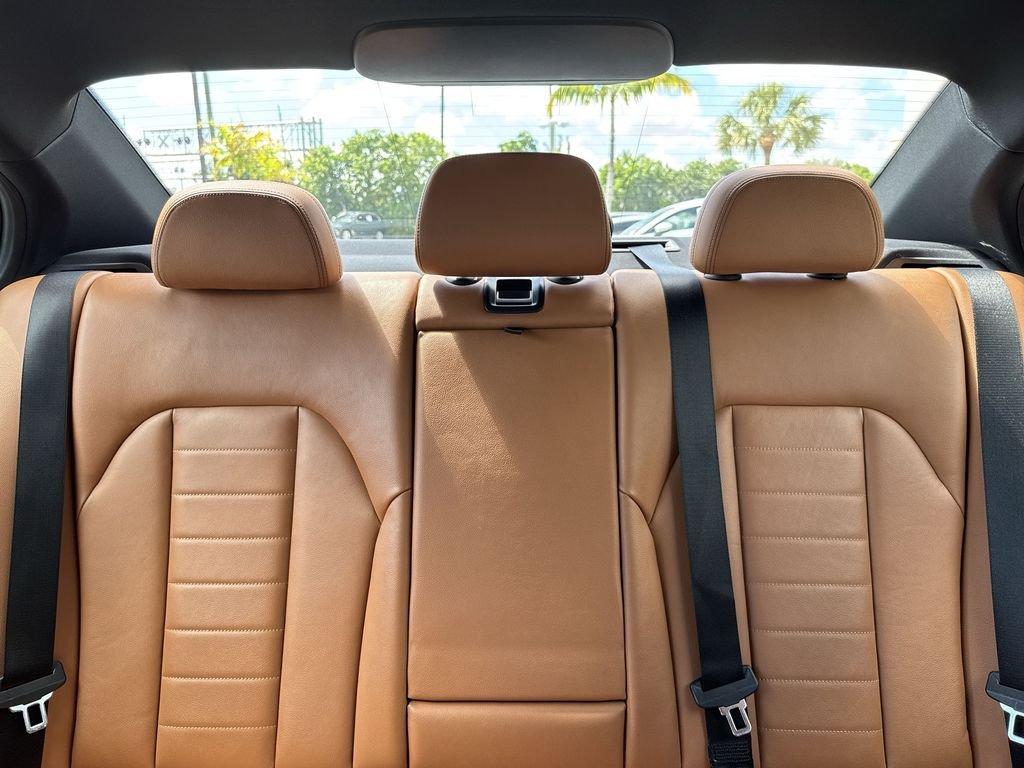 Bmw 3 Series 330I Xdrive Awd 4D Sedan - Thumbnail 20