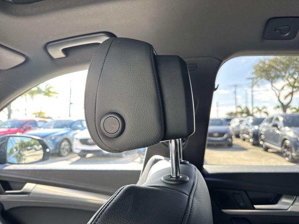 Audi Q5 Premium Plus Quattro Quattro 4D Sport Utility - Thumbnail 18