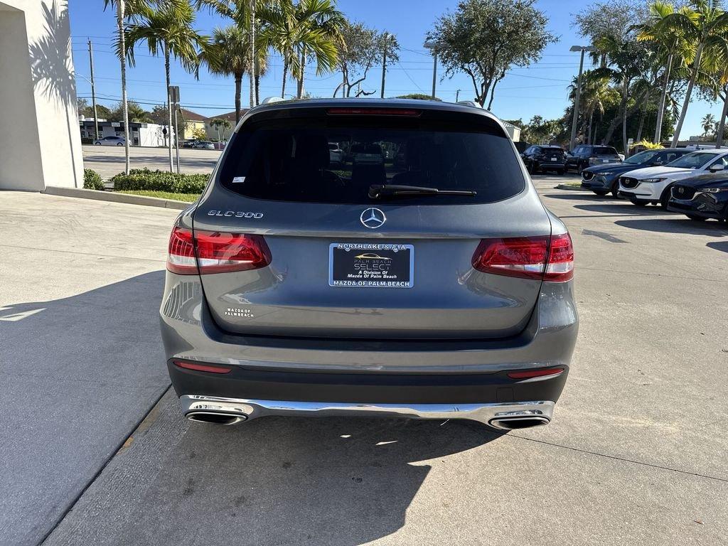 Mercedes-Benz Glc 300 Rwd 4D Sport Utility - Thumbnail 4