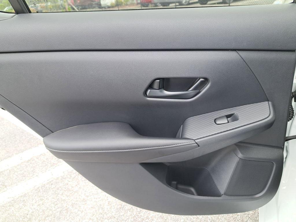 Nissan Sentra S - Thumbnail 15