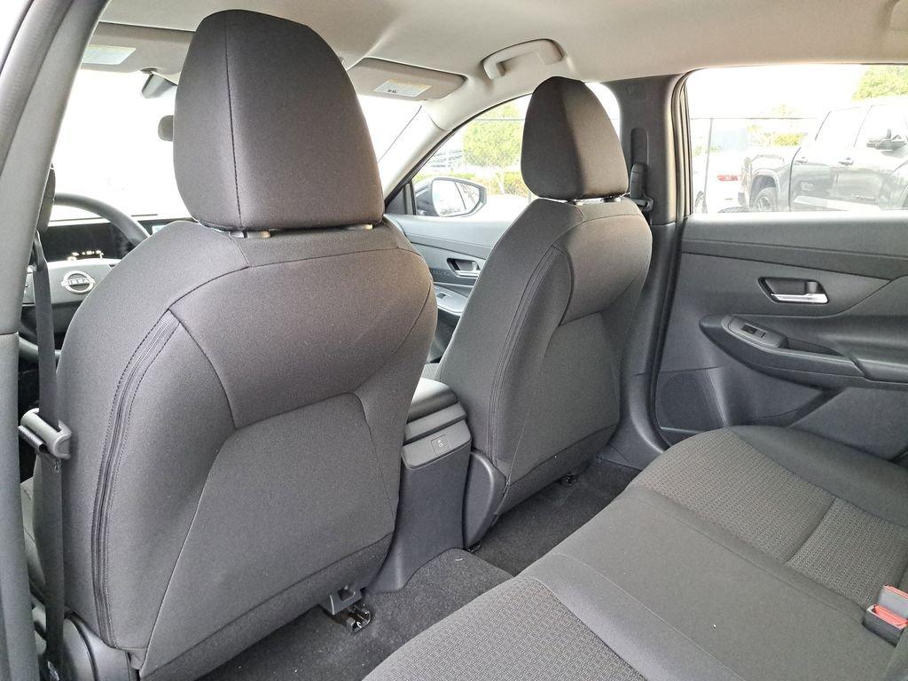 Nissan Sentra S - Thumbnail 12