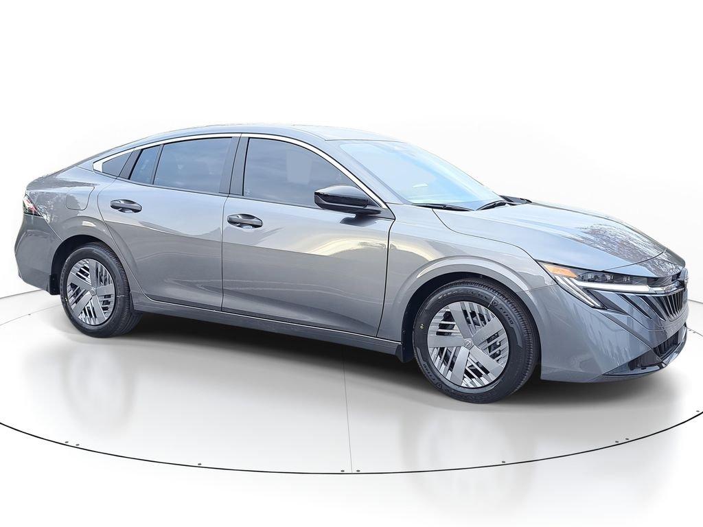 Nissan Sentra S - Thumbnail 3