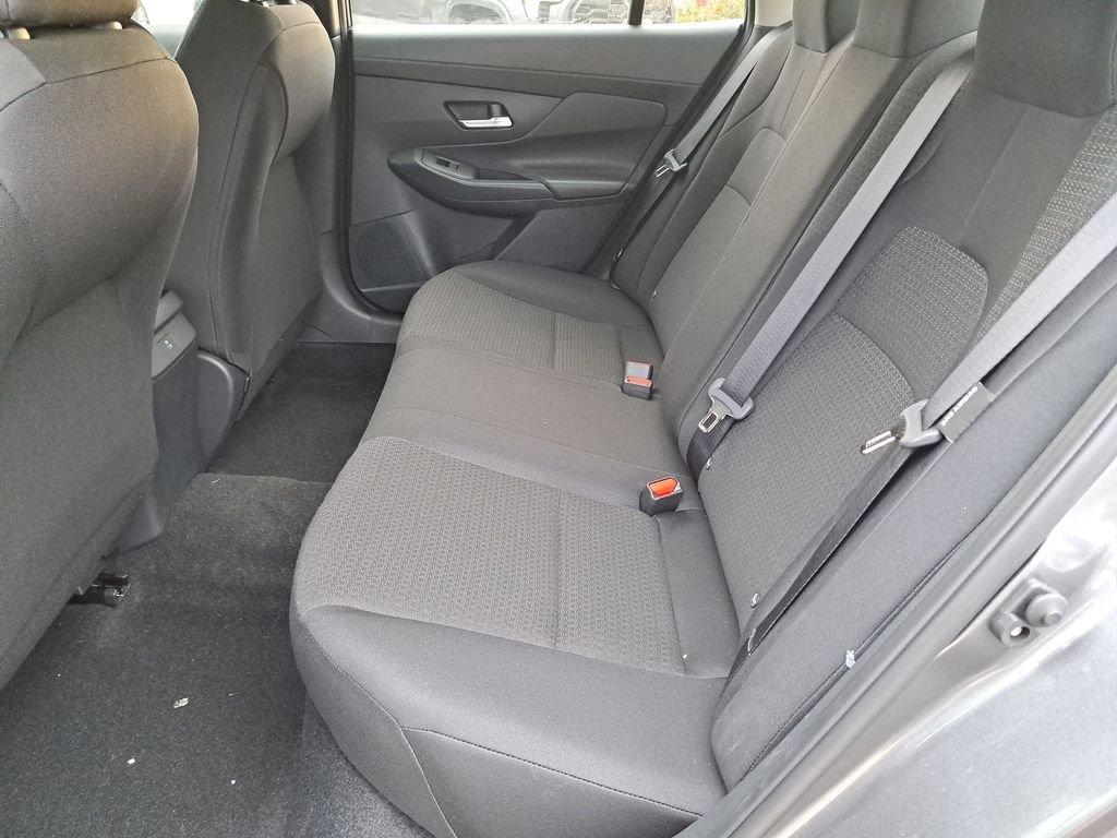 Nissan Sentra S - Thumbnail 13