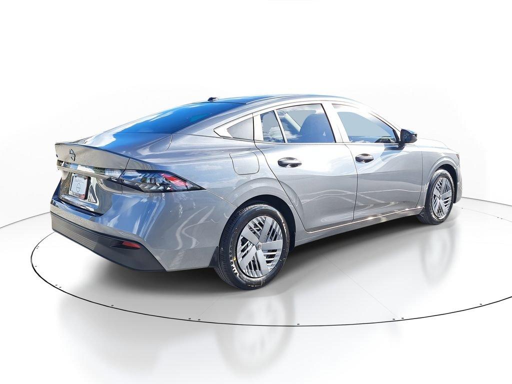 Nissan Sentra S - Thumbnail 8