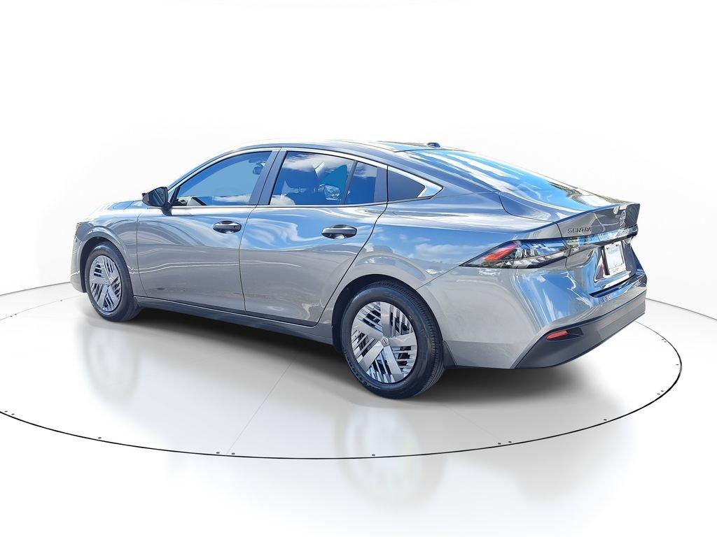 Nissan Sentra S - Thumbnail 6