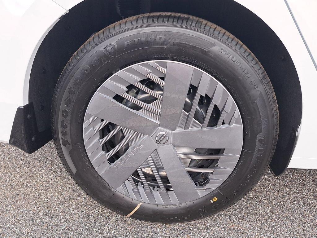 Nissan Sentra S - Thumbnail 9