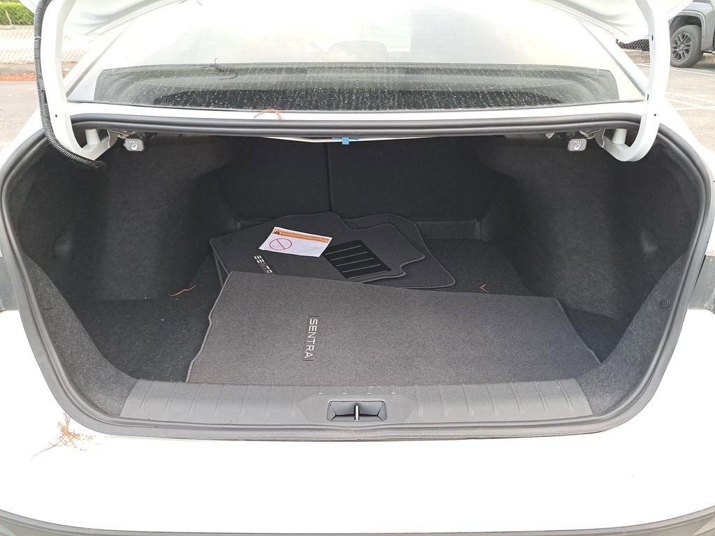 Nissan Sentra Sv - Thumbnail 11