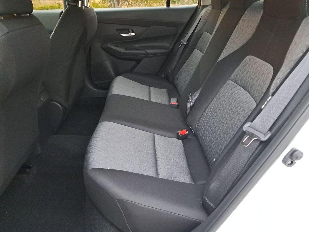 Nissan Sentra Sv - Thumbnail 13