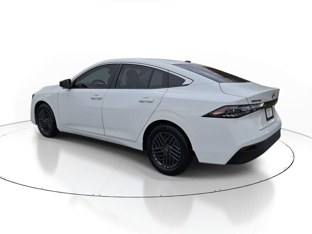 Nissan Sentra Sv - Thumbnail 6