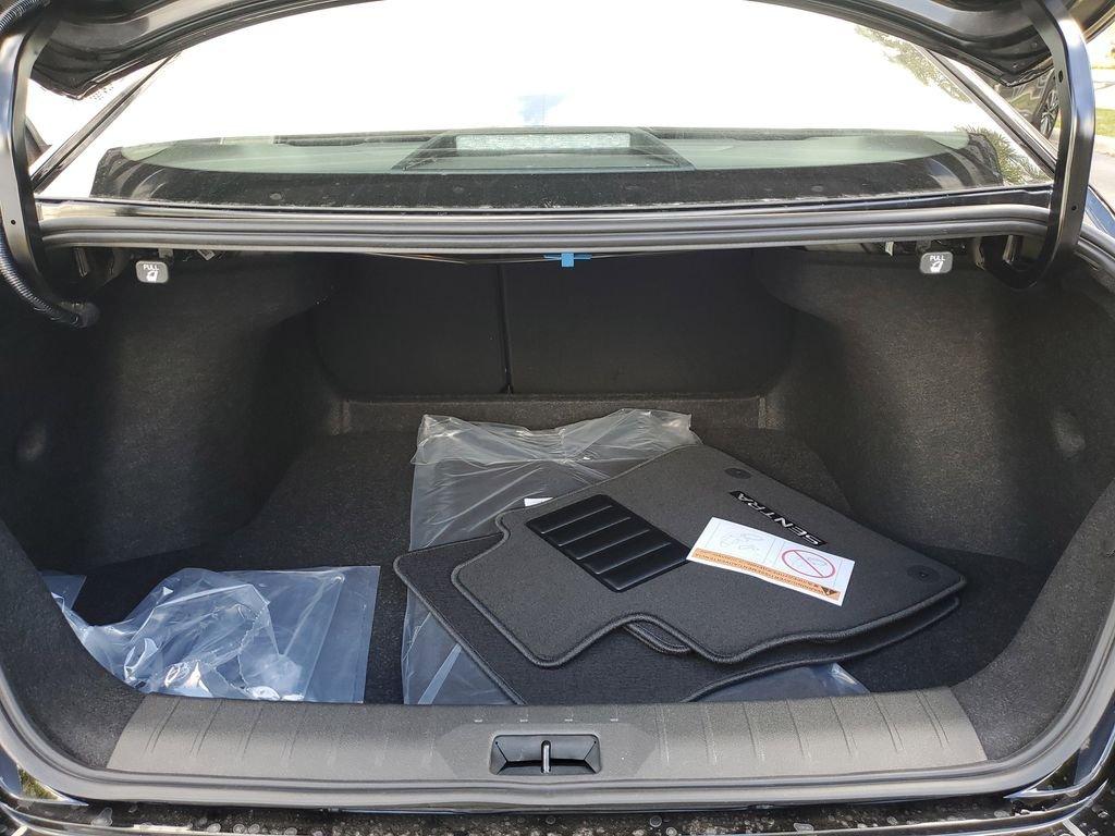 Nissan Sentra Sv - Thumbnail 11