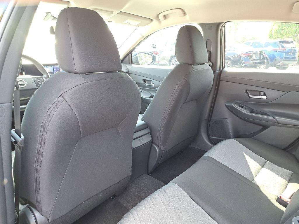 Nissan Sentra Sv - Thumbnail 12