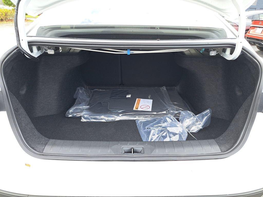 Nissan Sentra Sv - Thumbnail 11