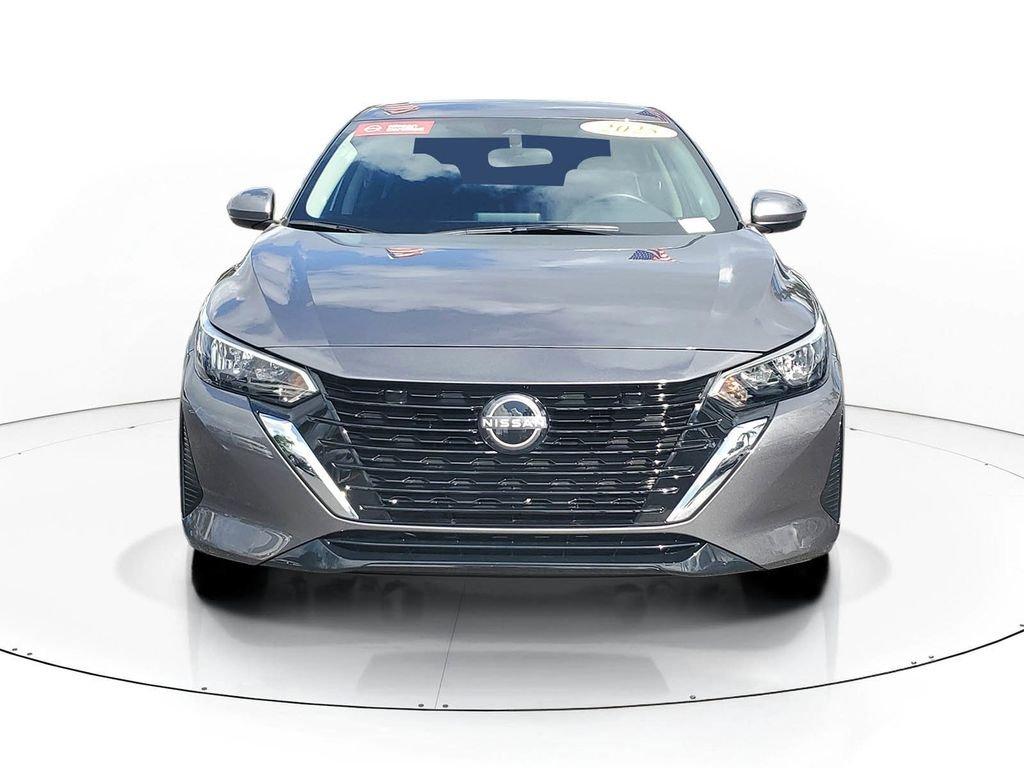 Nissan Sentra S - Thumbnail 4