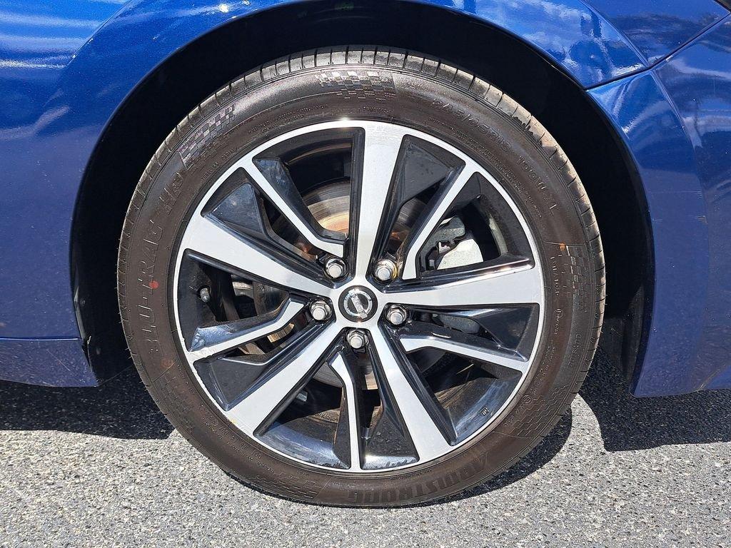 Nissan Maxima Sv - Thumbnail 9