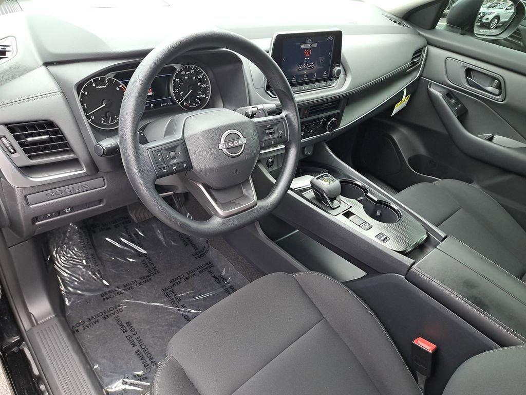 Nissan Rogue S - Thumbnail 19