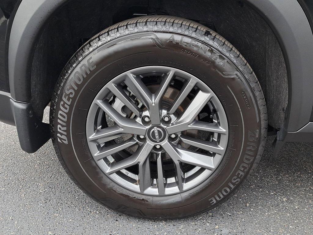 Nissan Rogue S - Thumbnail 9