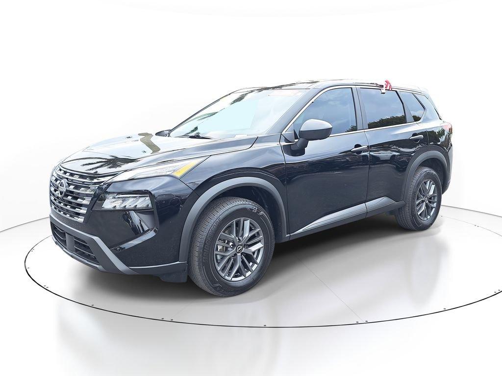 Nissan Rogue S - Thumbnail 5