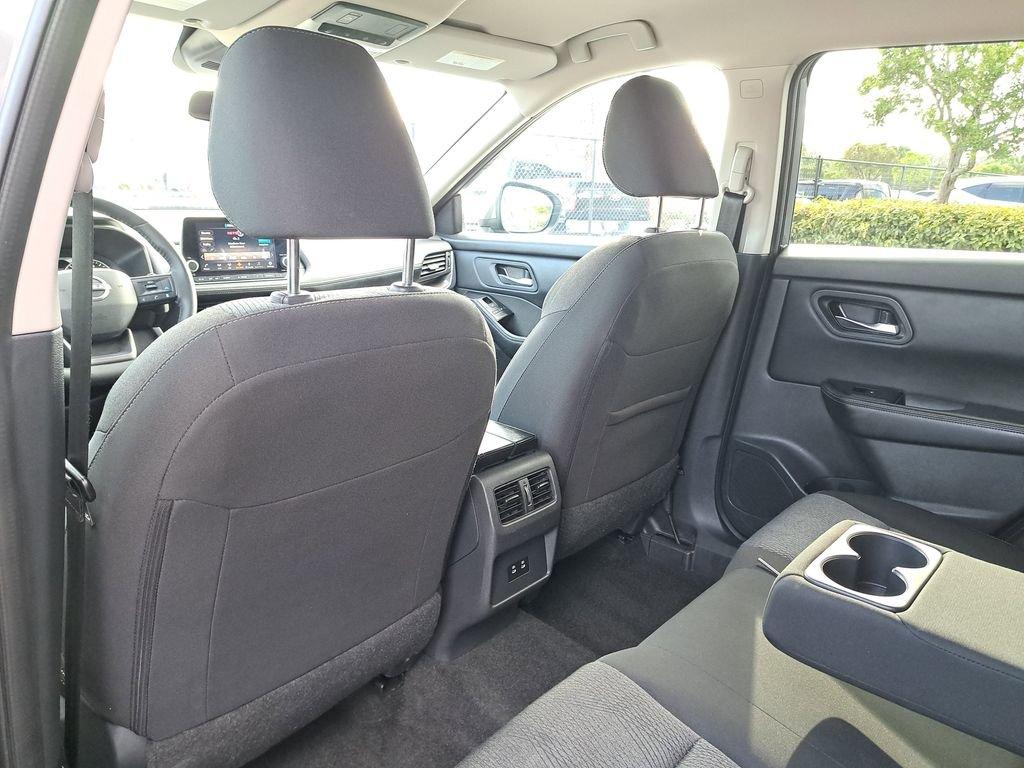 Nissan Rogue Sv - Thumbnail 12