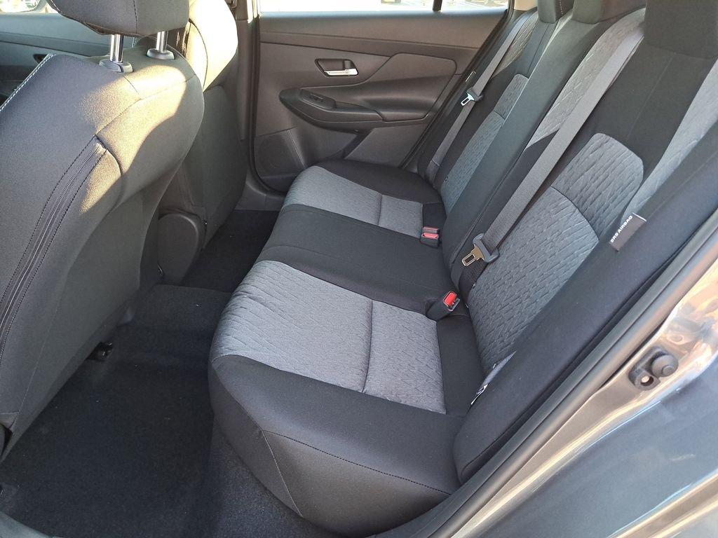 Nissan Sentra Sv - Thumbnail 13