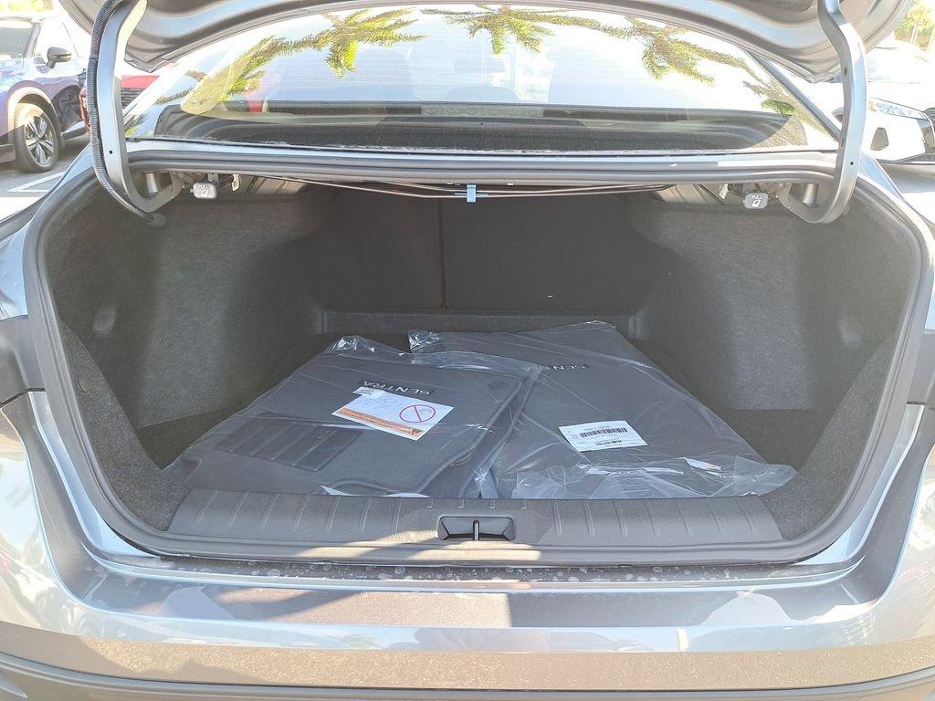 Nissan Sentra Sv - Thumbnail 11