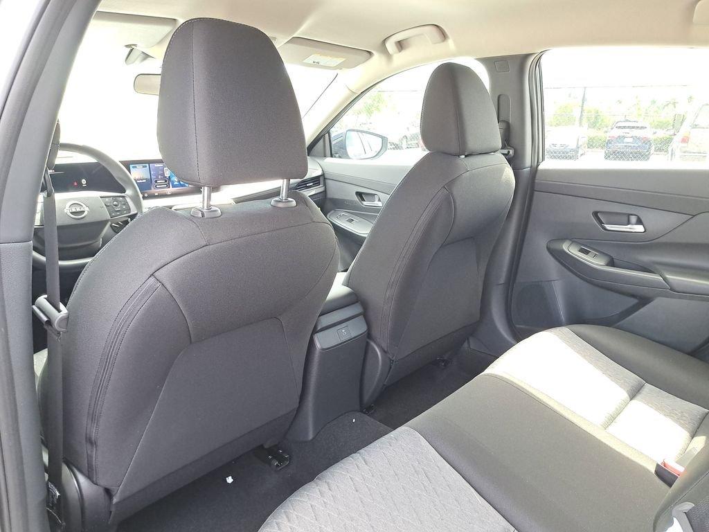 Nissan Sentra Sv - Thumbnail 12