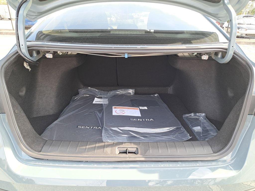 Nissan Sentra Sv - Thumbnail 11