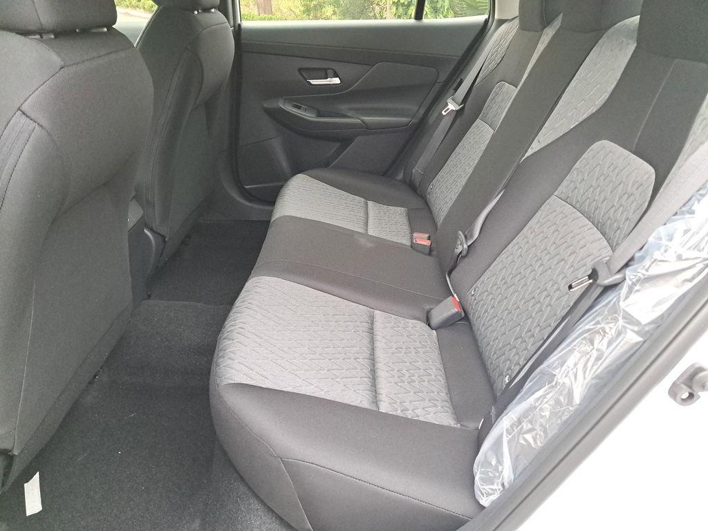 Nissan Sentra Sv - Thumbnail 13