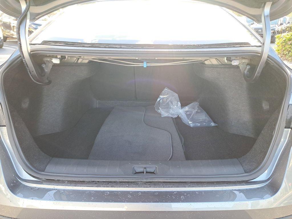 Nissan Sentra Sv - Thumbnail 9