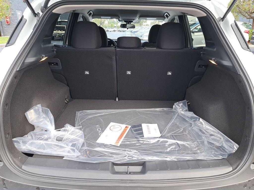 Nissan Kicks Sv - Thumbnail 11