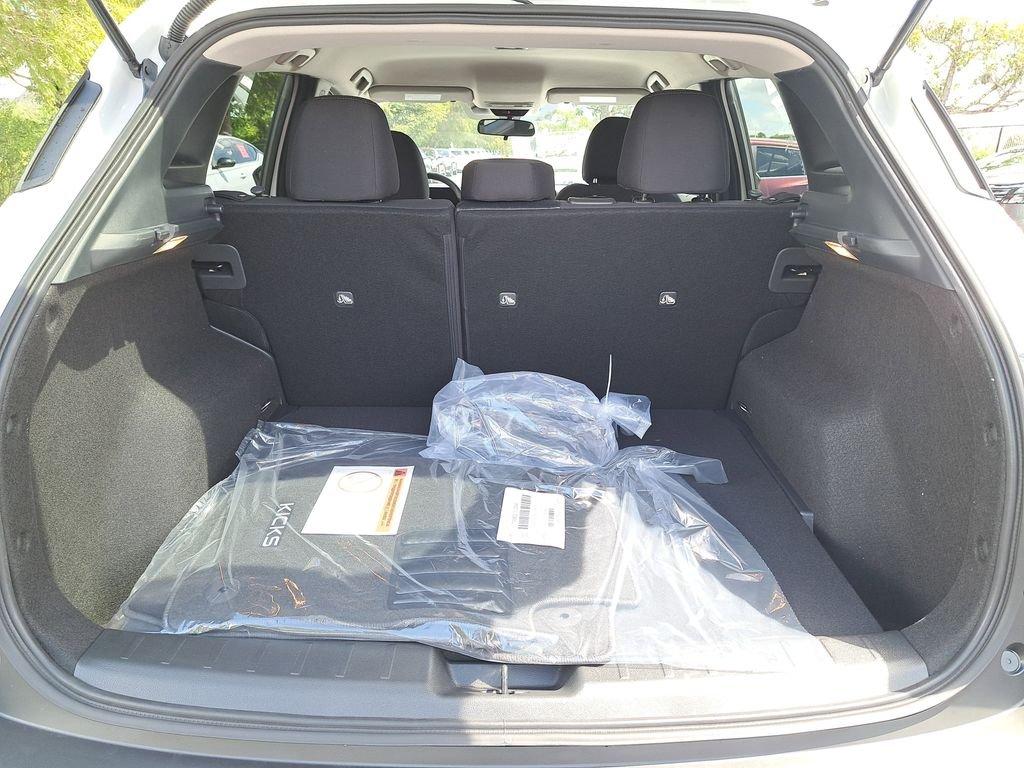 Nissan Kicks Sv - Thumbnail 11