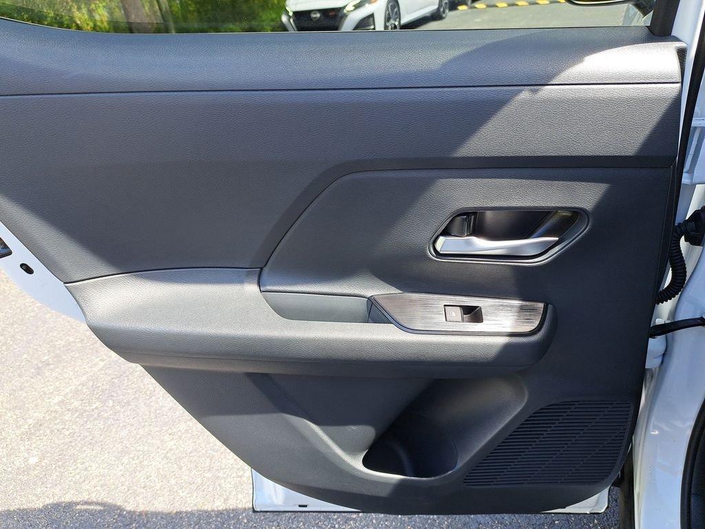 Nissan Kicks Sv - Thumbnail 14