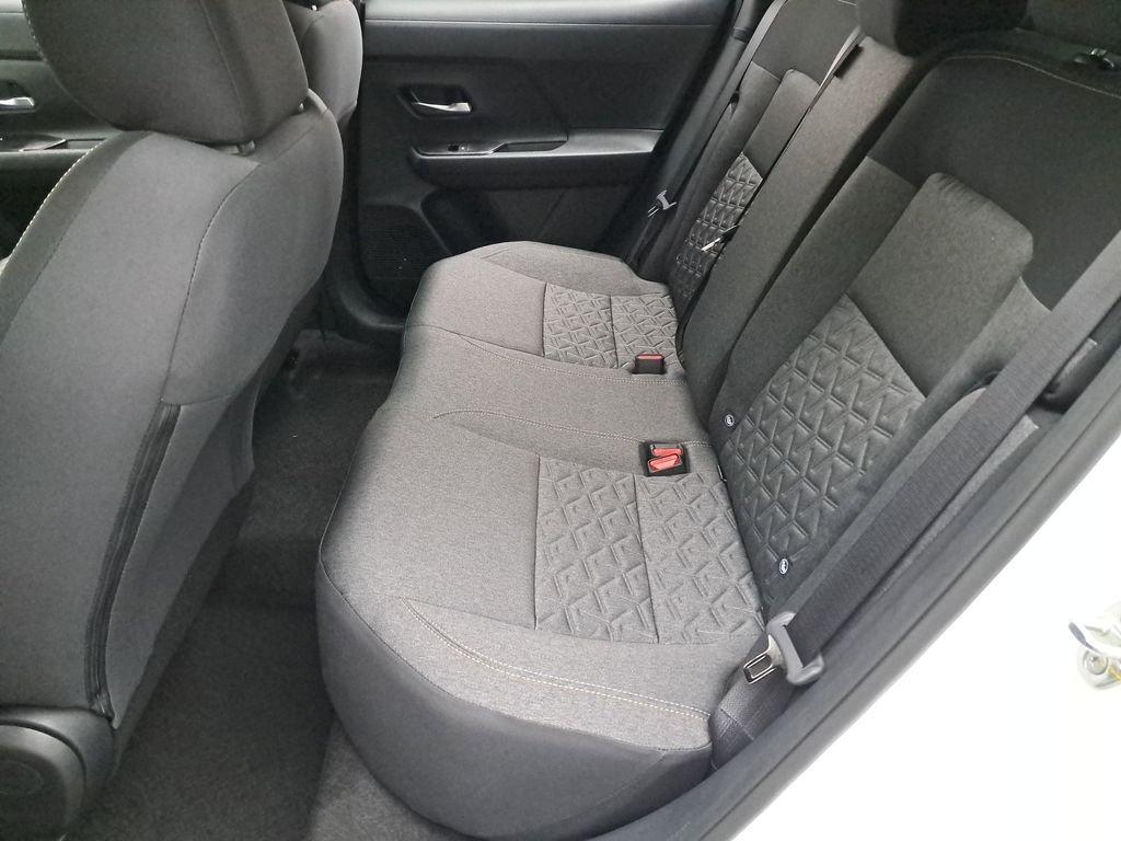 Nissan Kicks Sv - Thumbnail 13