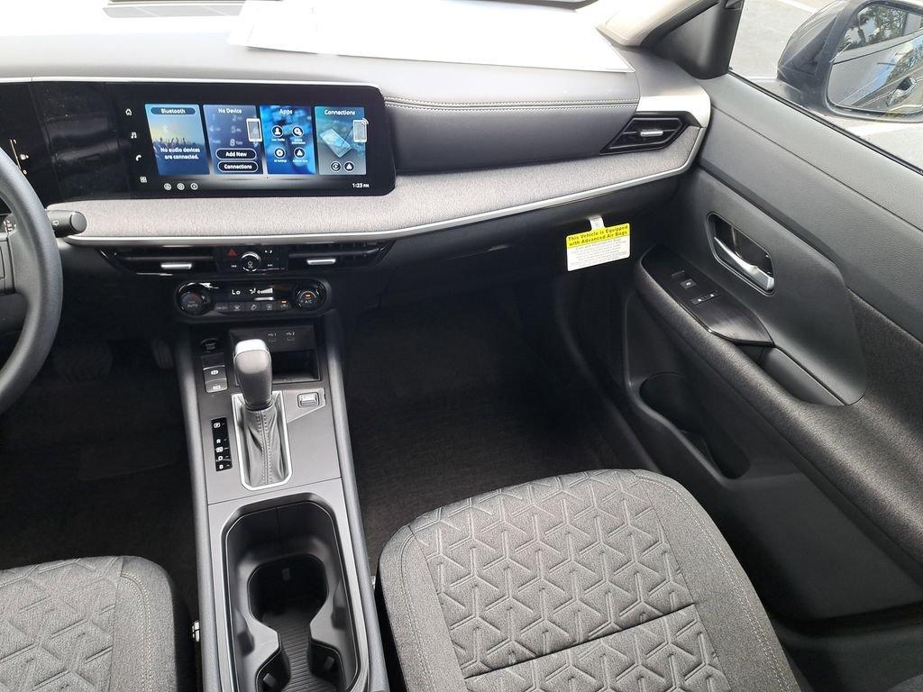 Nissan Kicks Sv - Thumbnail 18