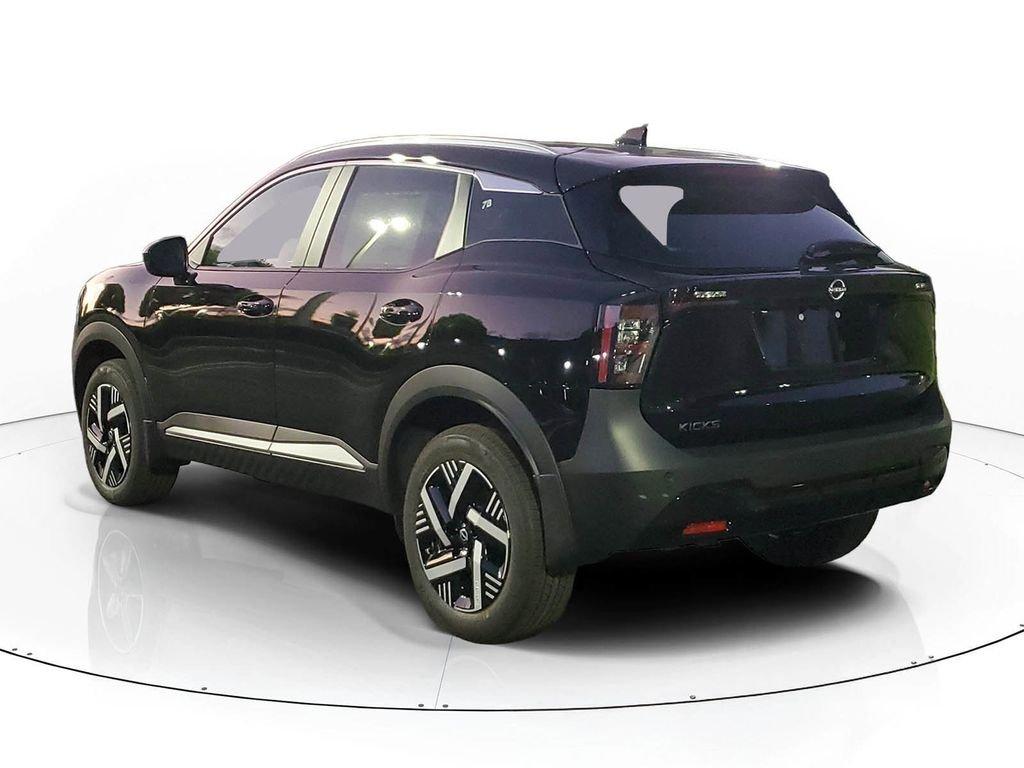 Nissan Kicks Sv - Thumbnail 6