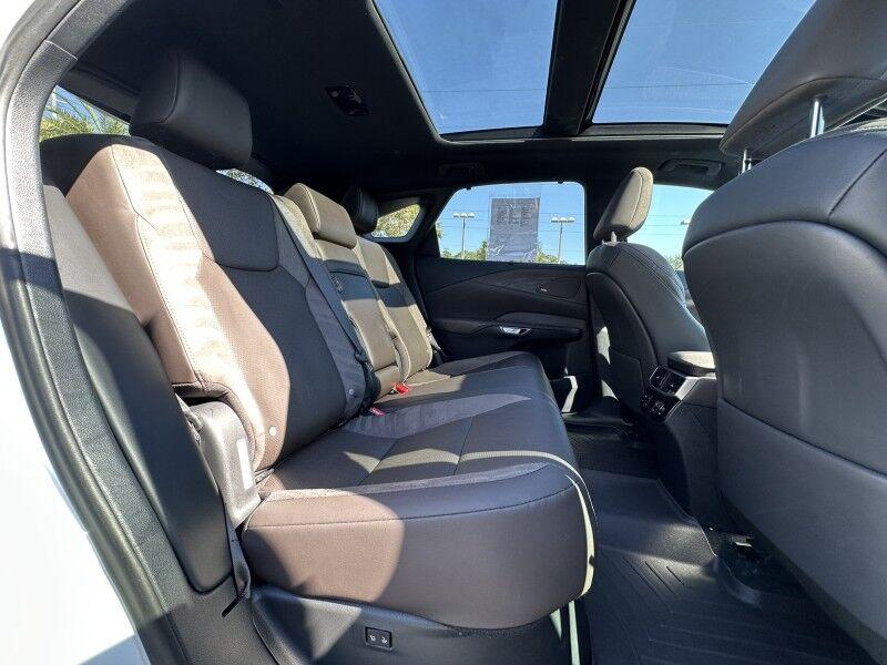 Lexus RX - Thumbnail 17