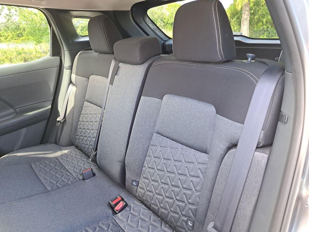 Nissan Kicks Sv - Thumbnail 14