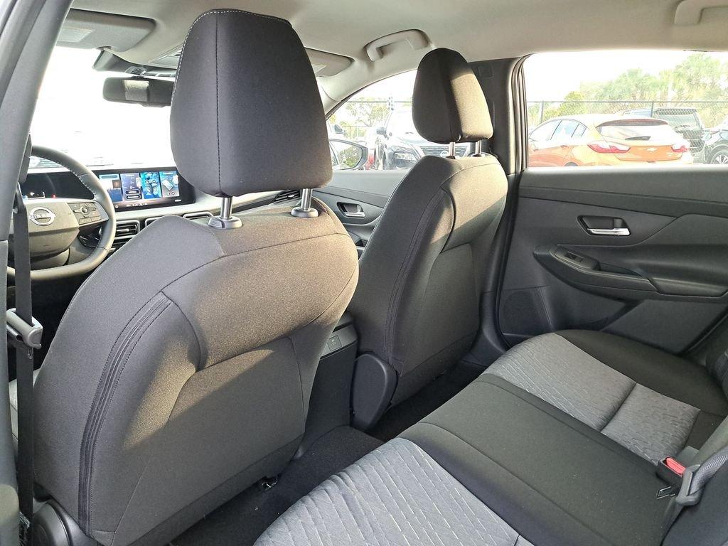 Nissan Sentra Sv - Thumbnail 11