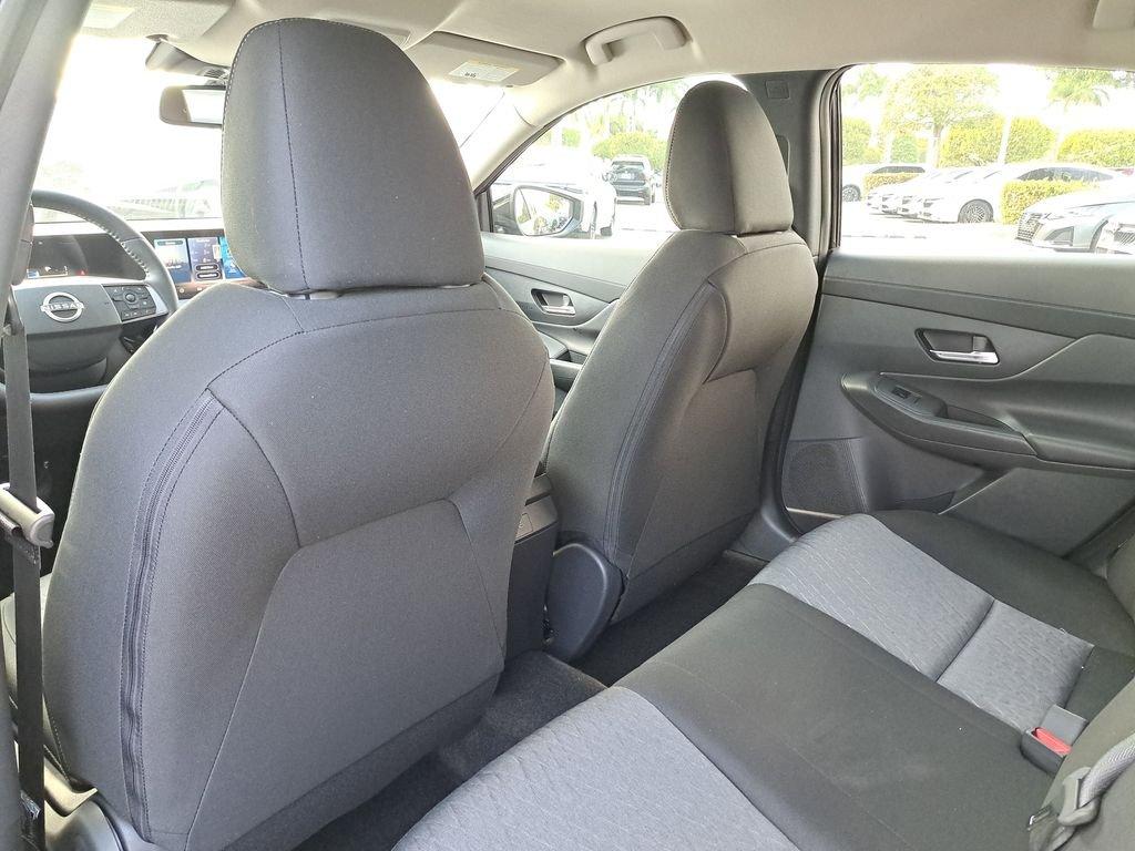 Nissan Sentra Sv - Thumbnail 12