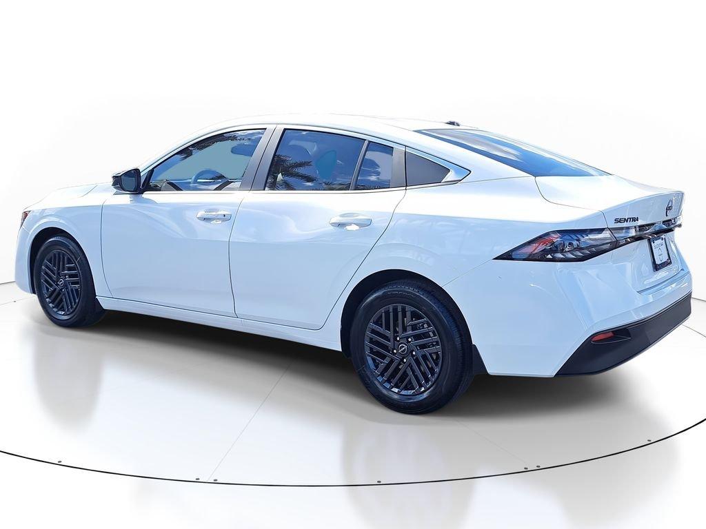 Nissan Sentra Sv - Thumbnail 6