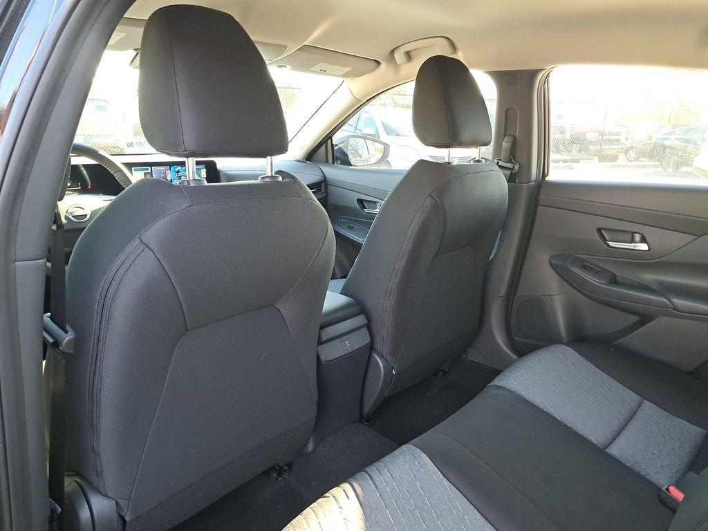 Nissan Sentra Sv - Thumbnail 12