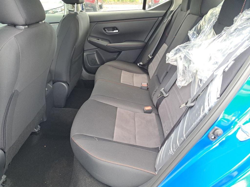 Nissan Sentra Sr - Thumbnail 13