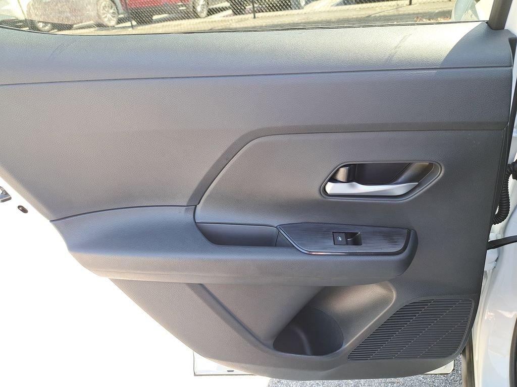 Nissan Kicks Sv - Thumbnail 15