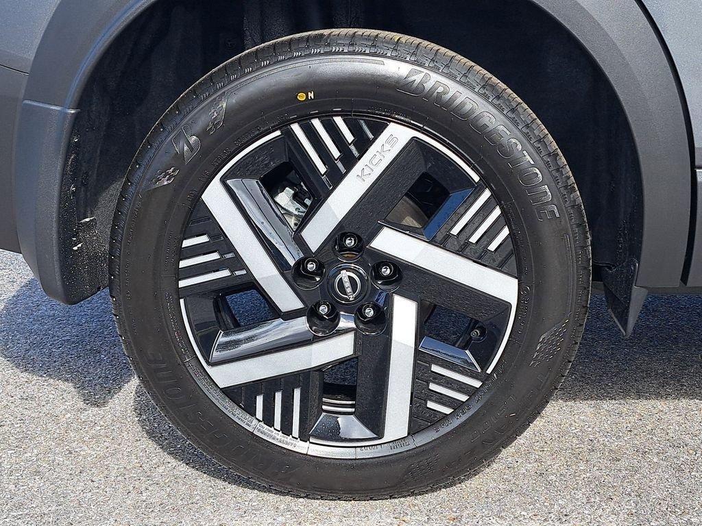 Nissan Kicks Sv - Thumbnail 9